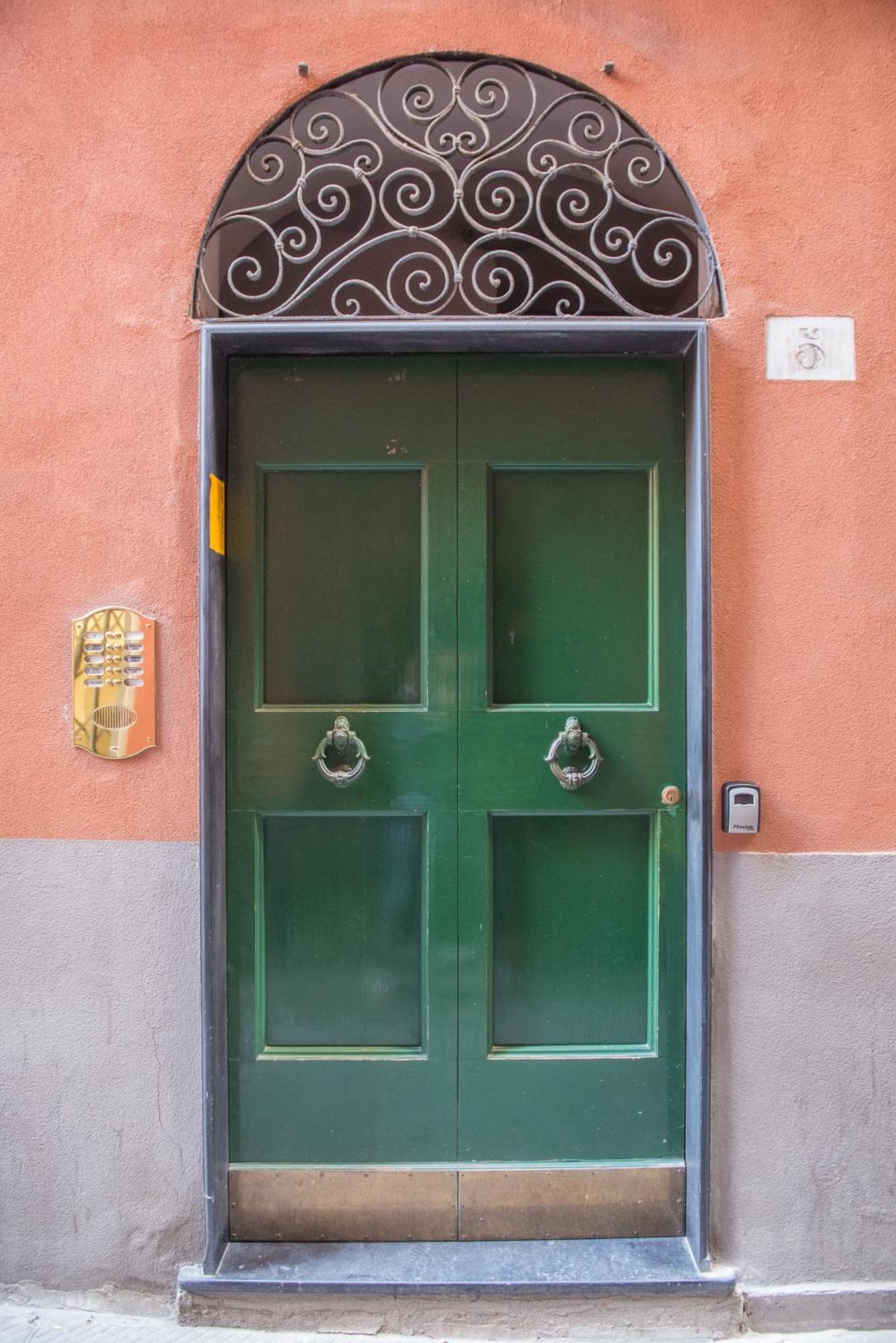 Free Parking - Appartamento In Centro Storico A Genova エクステリア 写真